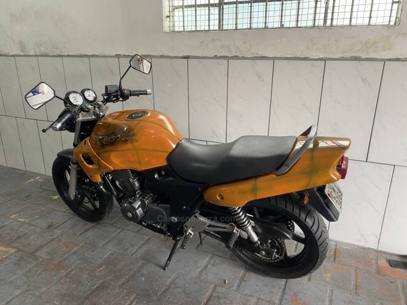 HONDA - CB 500 - 1999/1999 - Amarela - R$ 17.900,00