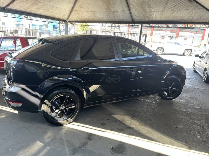 FORD - FOCUS - 2009/2009 - Preta - R$ 36.900,00