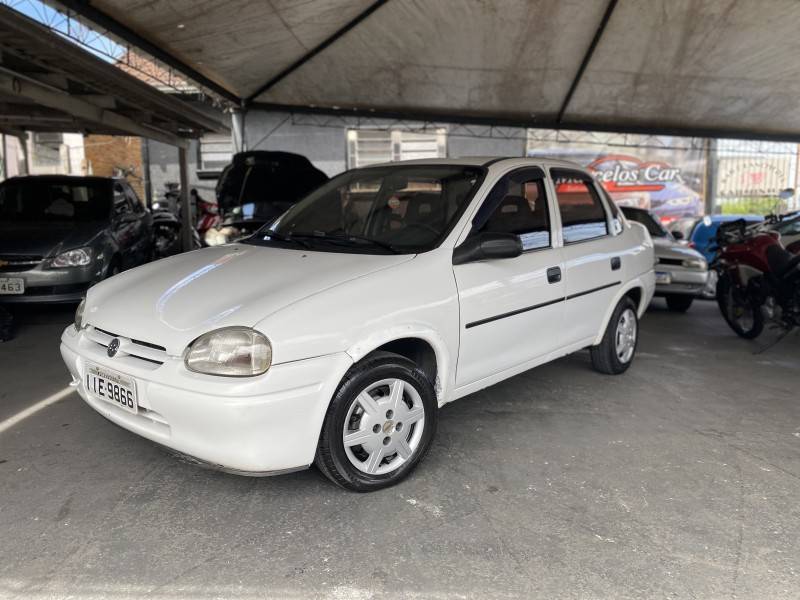 CHEVROLET - CORSA - 1999/1999 - Branca - R$ 15.500,00