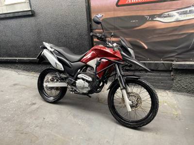 HONDA - XRE 300 - 2015/2015 - Vermelha - R$ 19.900,00